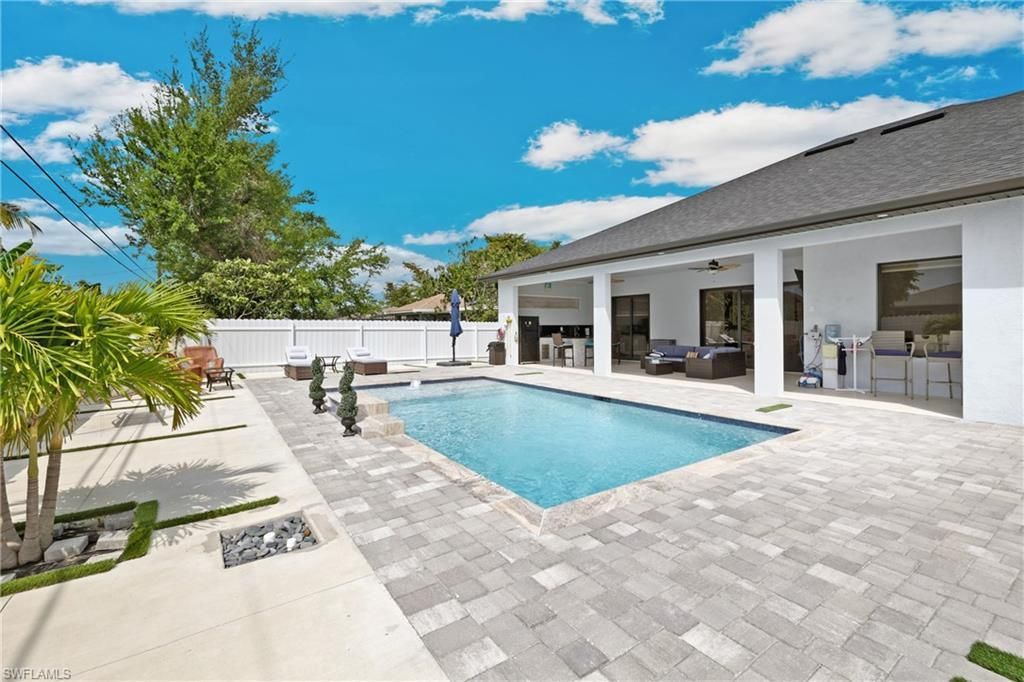 140 SE 16th St, Cape Coral, FL 33990 Photo