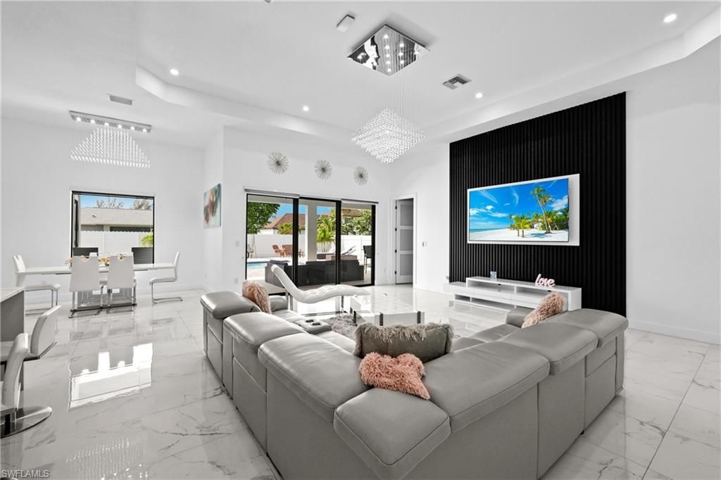 140 SE 16th St, Cape Coral, FL 33990 Photo