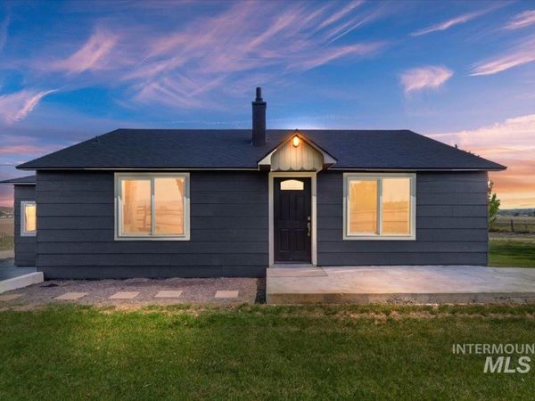 3432 Pioneer Rd, Homedale, ID 83628