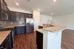 130 Hyrne Drive photo 4