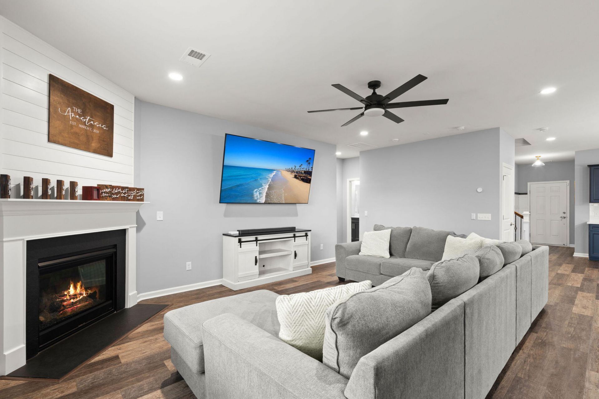 422 Ambrose Drive Photo 18