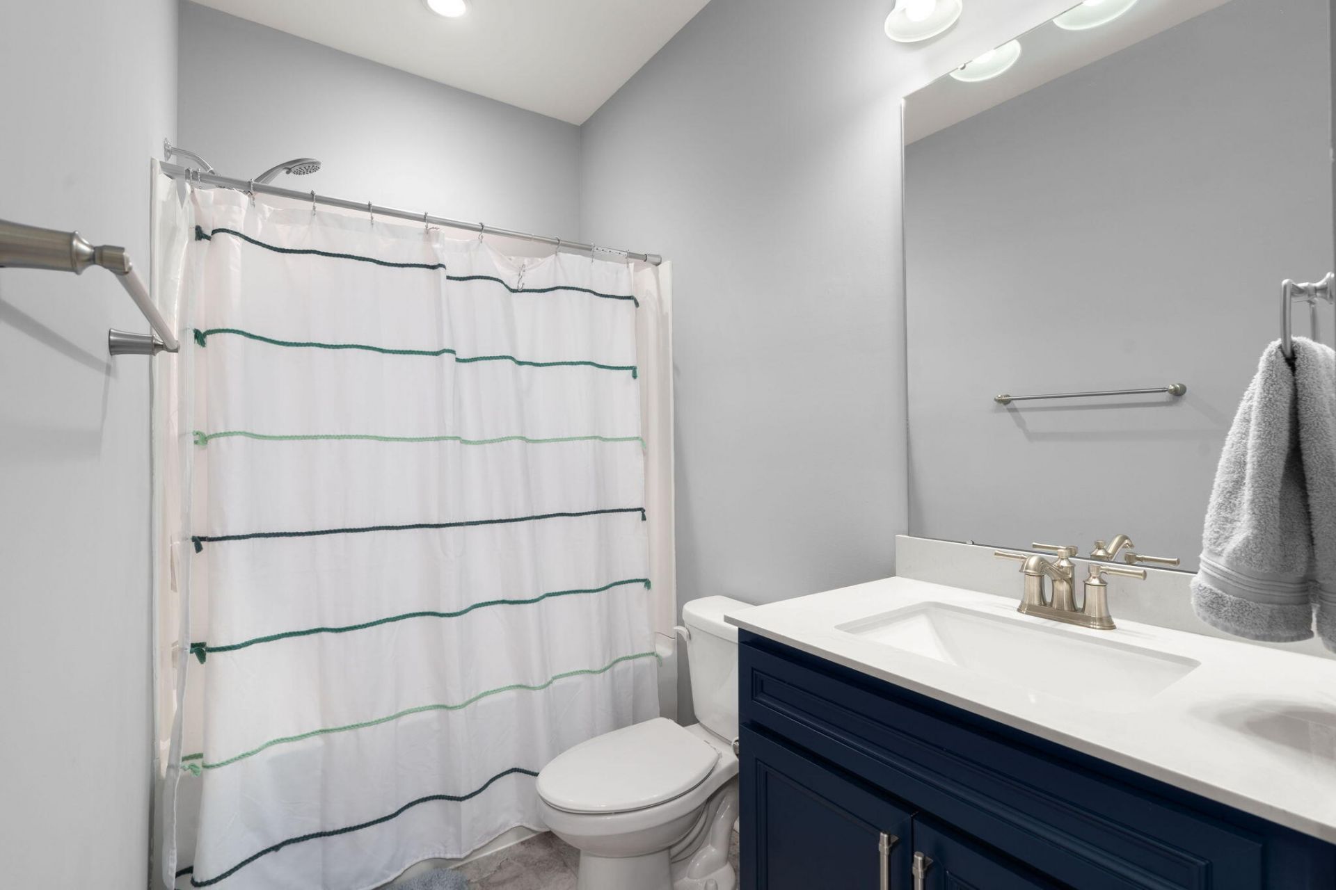 422 Ambrose Drive Photo 22