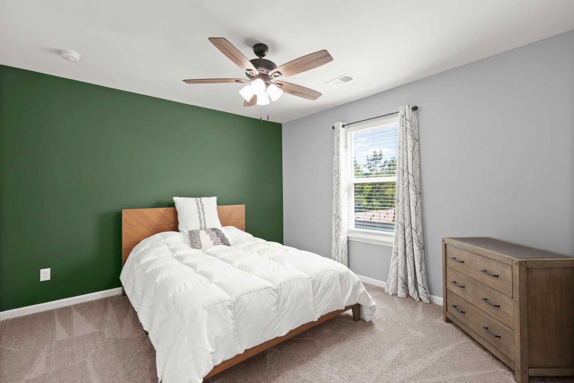 422 Ambrose Drive Photo 38