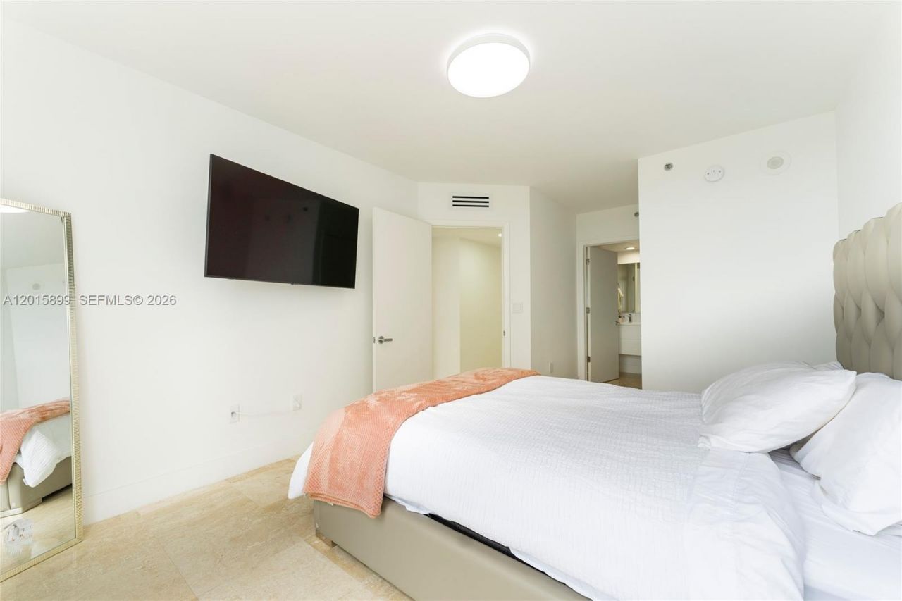 19111 Collins Ave , Unit 3608, Sunny Isles Beach, FL 33160 Photo