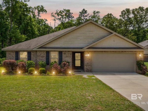 8387 Calgary Drive, Mobile, AL 36695