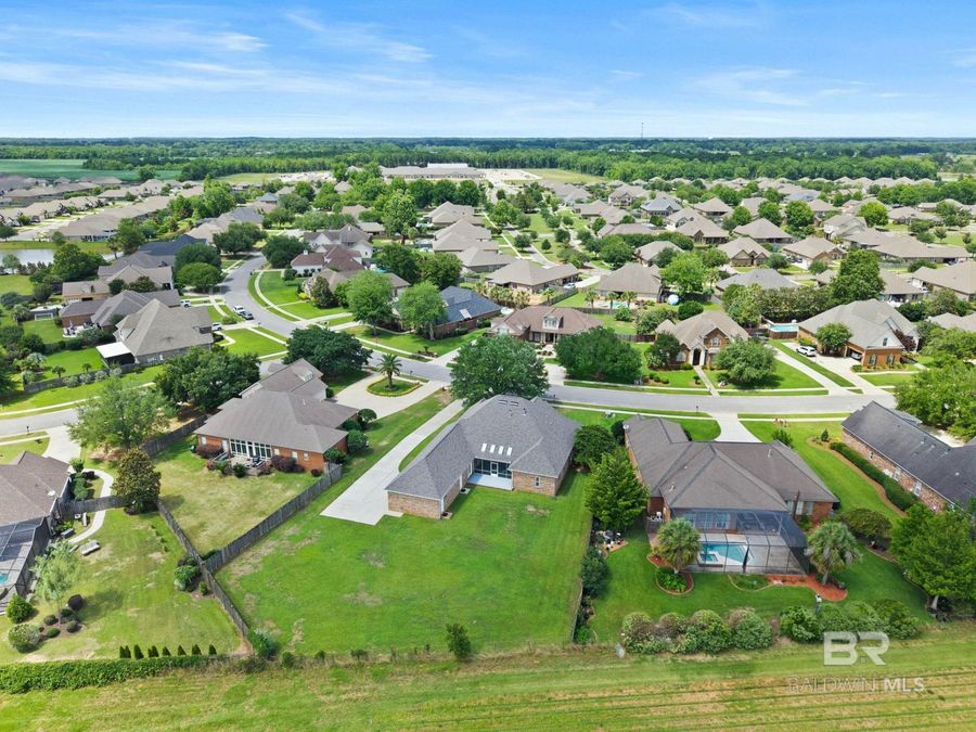 Property Image 100