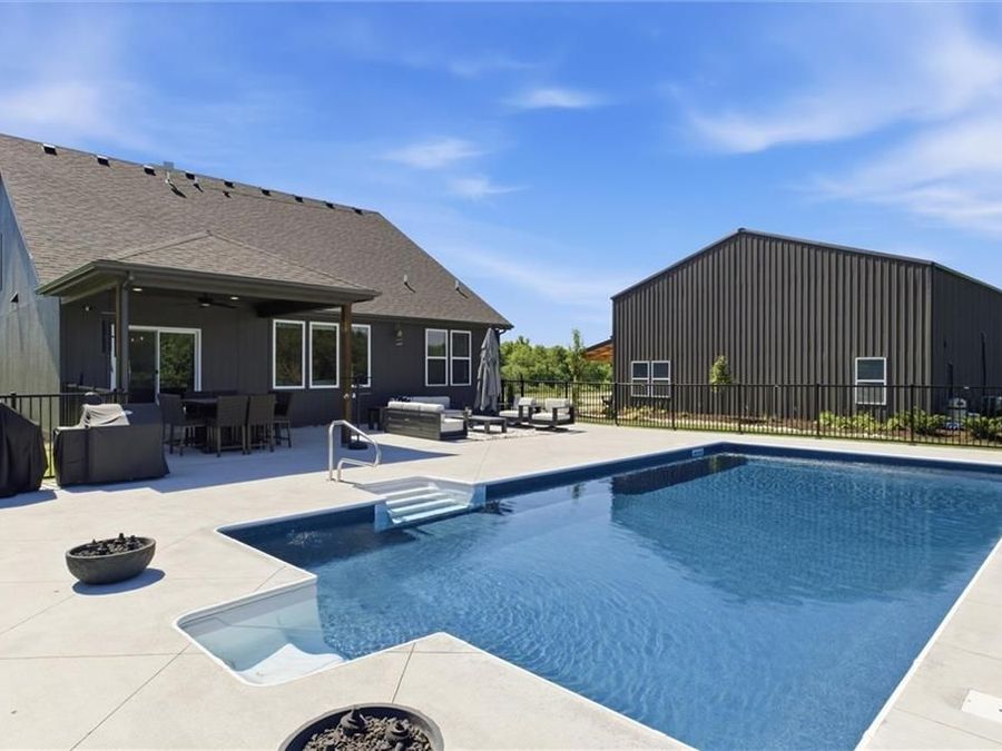 Property Image 80