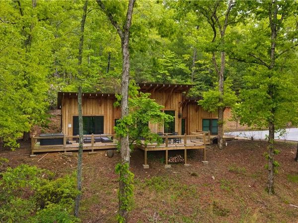2745 Galloway Road, Blue Ridge, GA 30513