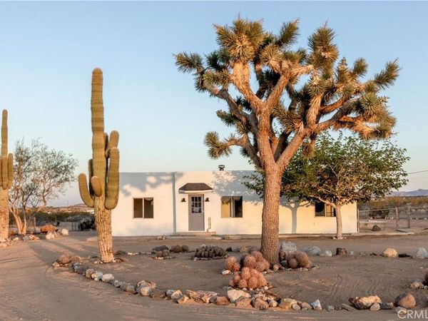 60611 Birdie Ln, Landers, CA 92285