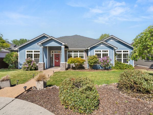 262 Robert Trent Jones Boulevard, Eagle Point, OR 97524