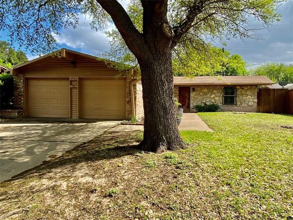 4326 Upland Way , Garland, TX 75042
