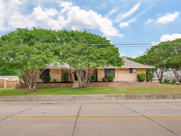 320 S Irving Heights Drive, Irving, TX 75060