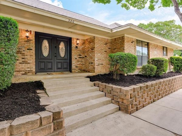 320 S Irving Heights Drive, Irving, TX 75060