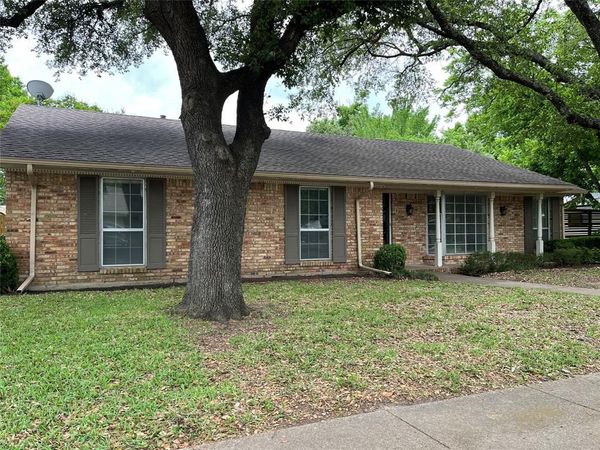 1409 Hillcrest Street, Ennis, TX 75119