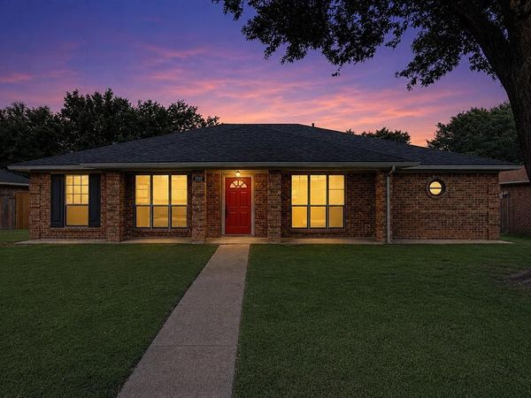 913 Filmore Drive, Plano, TX 75025