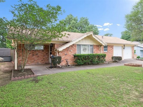 1607 Windlea Drive, Euless, TX 76040