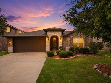 12016 Worthwood Street, Fort Worth, TX 76036