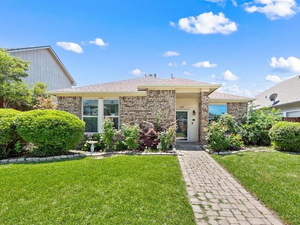 2140 Falcon Ridge Drive, Carrollton, TX 75010