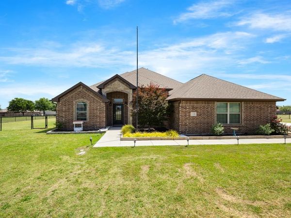 118 High Ridge Court , Decatur, TX 76234