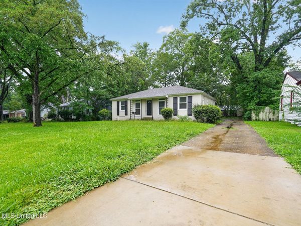 305 Broadmoor Drive, Jackson, MS 39206