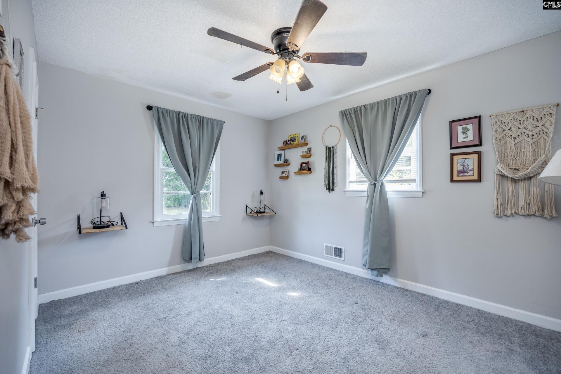 908 Mitchell Drive Photo 23