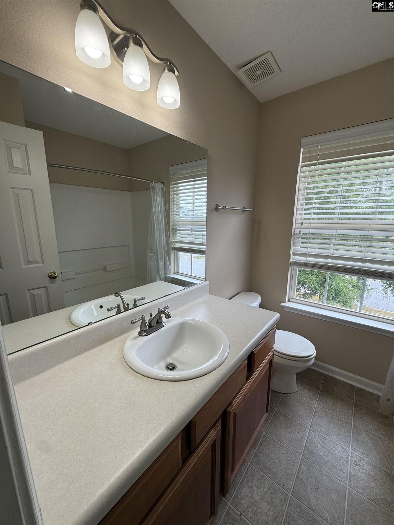 114 Hunters Mill Lane E Photo 16