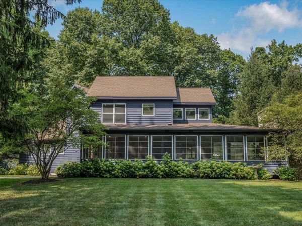 8773 Elm Valley Road, Union Pier, MI 49129