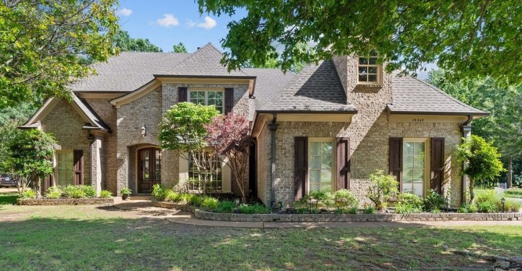 10245 BABBLING BROOK CV Lakeland, TN 38002