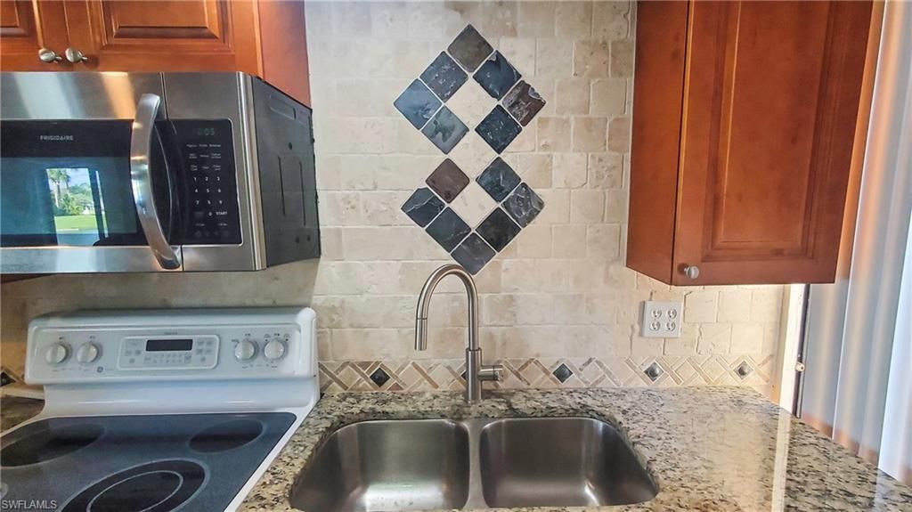 1168 Lake Mcgregor Dr, Unit 1D, Fort Myers, FL 33919 Photo