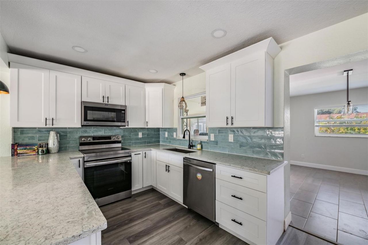 3920 Wahoo Drive Se, Saint Petersburg, FL 33705 Photo