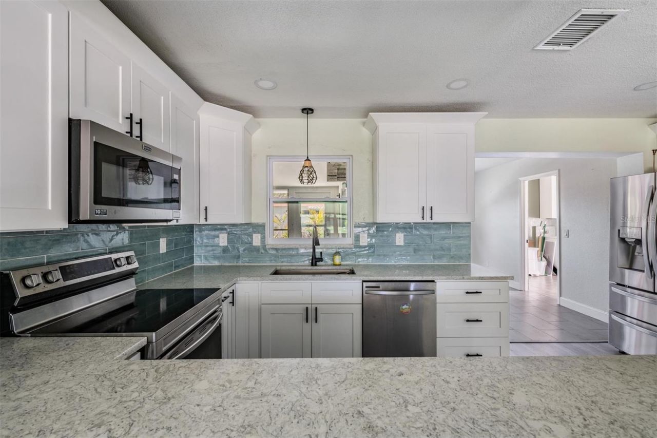 3920 Wahoo Drive Se, Saint Petersburg, FL 33705 Photo