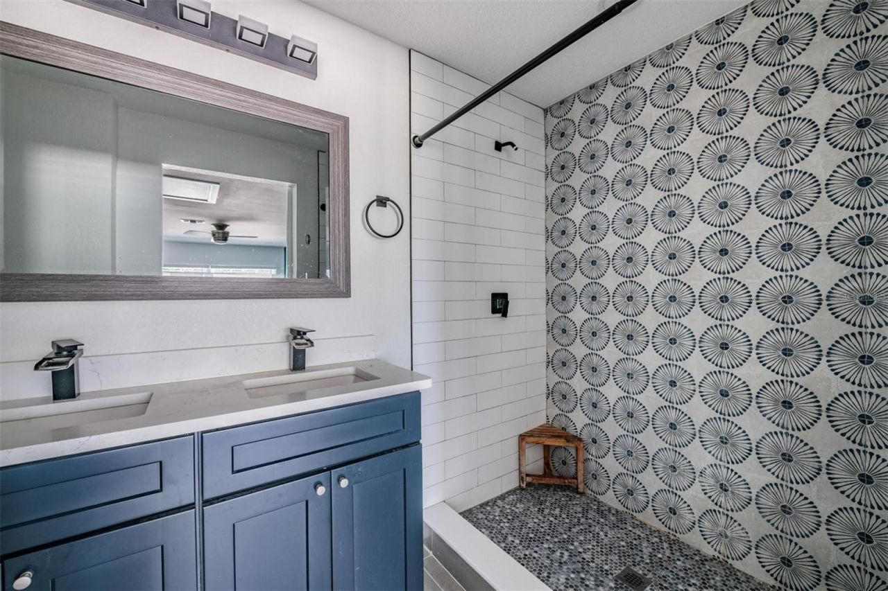 3920 Wahoo Drive Se, Saint Petersburg, FL 33705 Photo