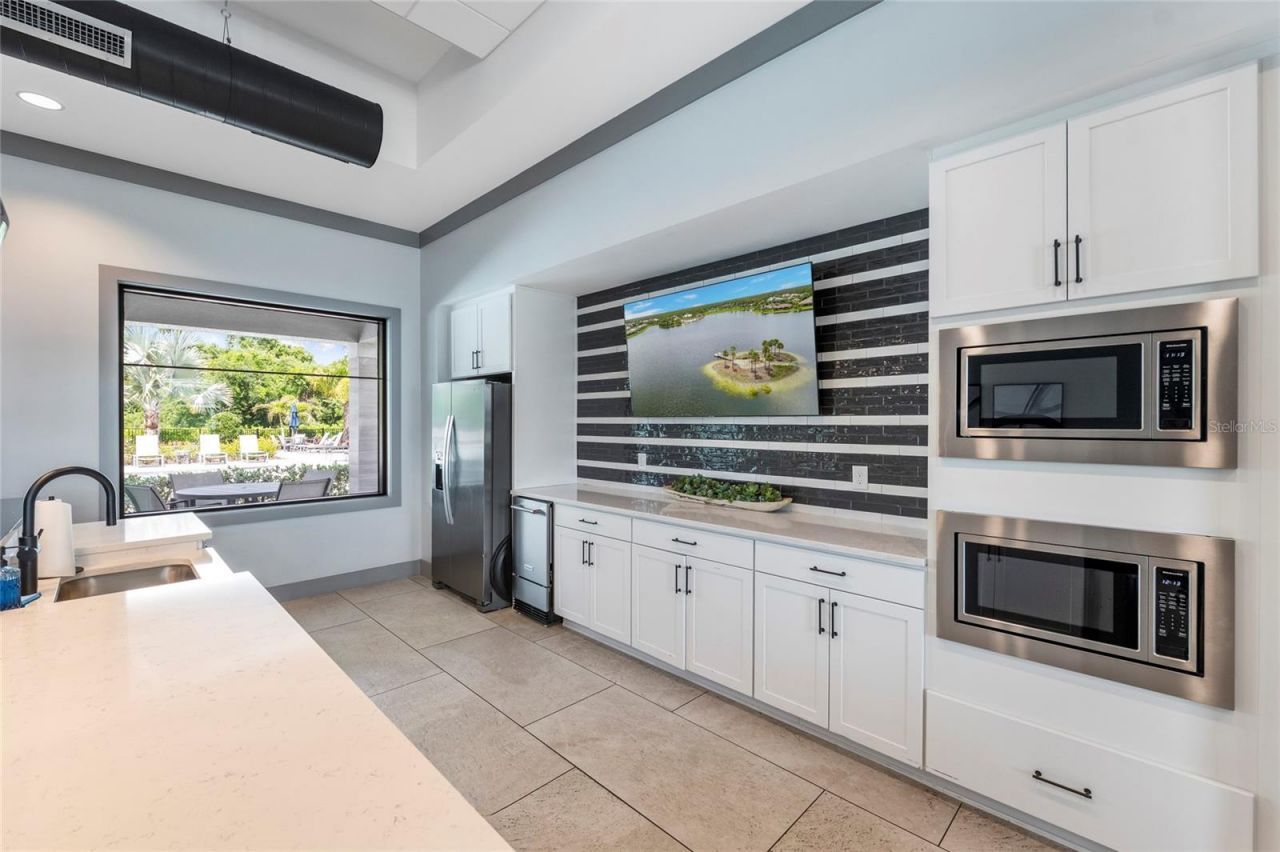 5437 Silverside Pine Court, Bradenton, FL 34211 Photo