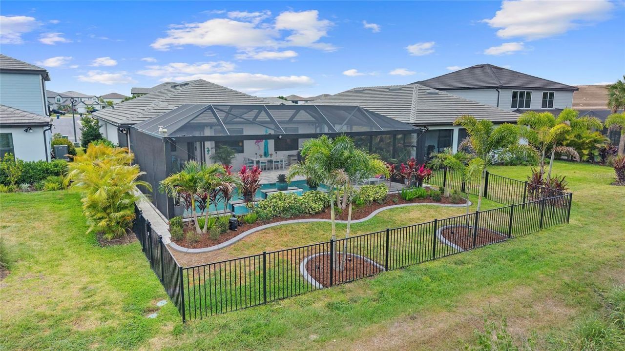 5437 Silverside Pine Court, Bradenton, FL 34211 Photo
