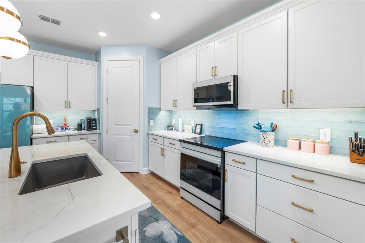 5437 Silverside Pine Court, Bradenton, FL 34211 Photo