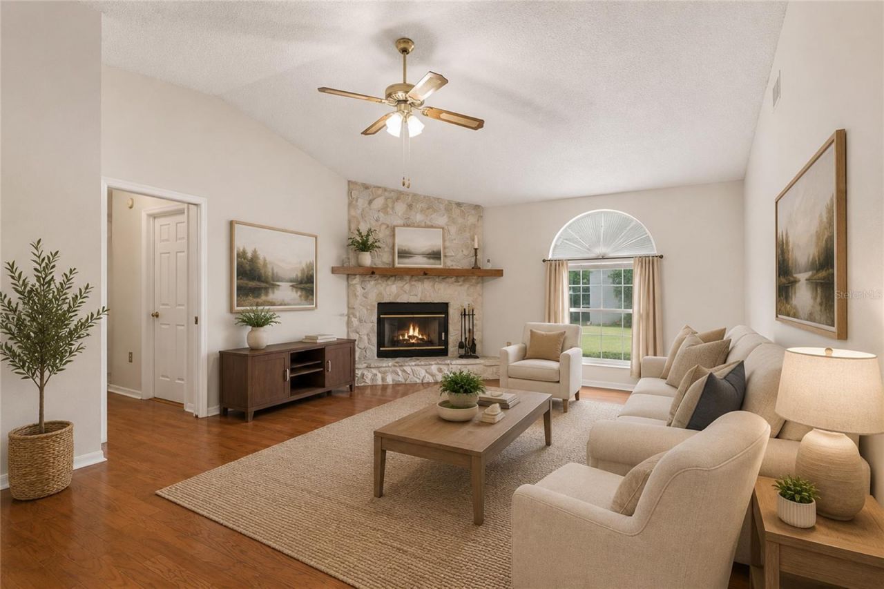 5657 29th Street Circle E, Bradenton, FL 34203 Photo