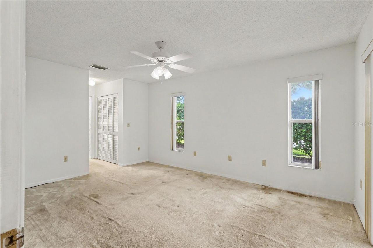 5657 29th Street Circle E, Bradenton, FL 34203 Photo