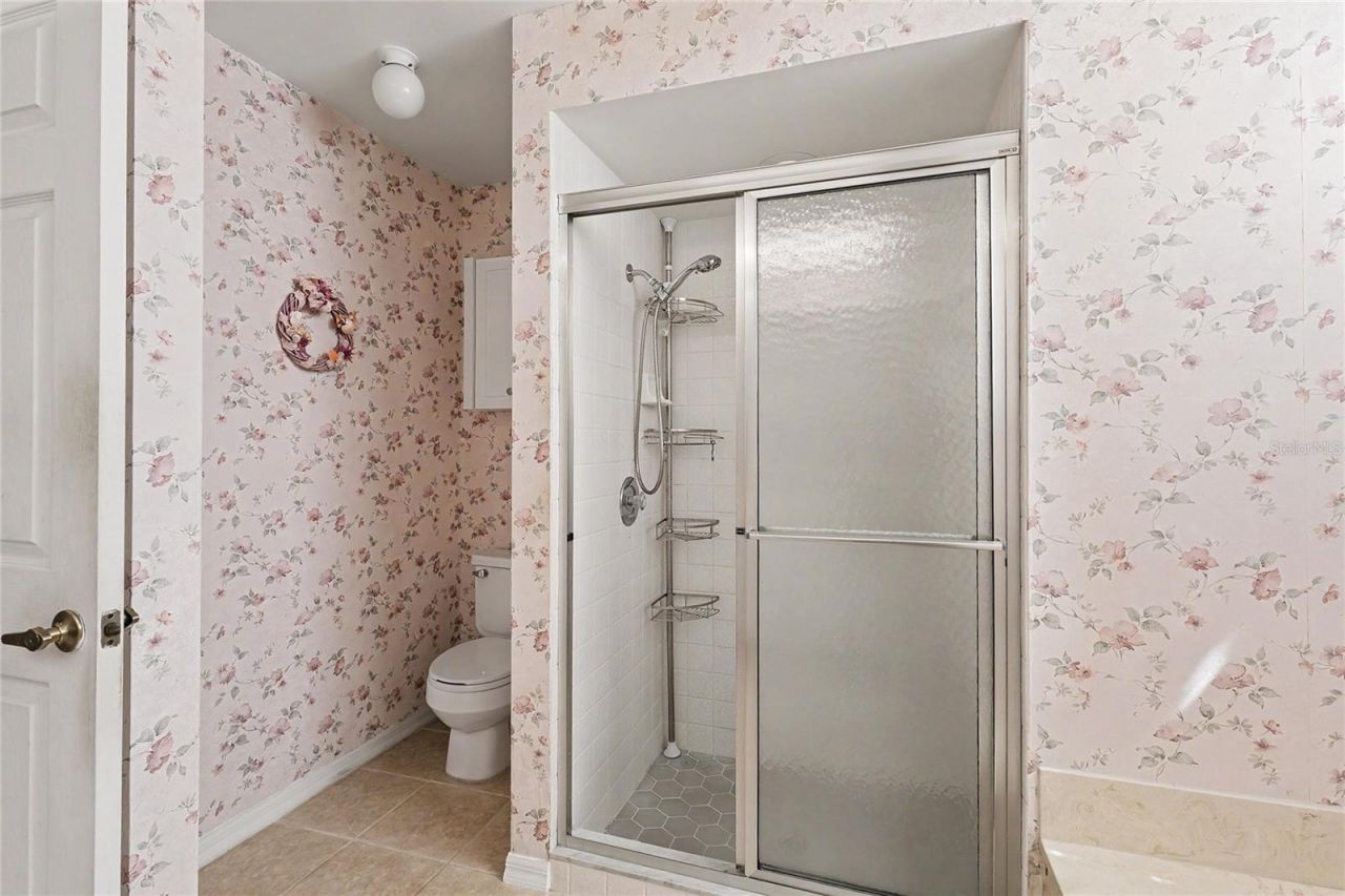 5657 29th Street Circle E, Bradenton, FL 34203 Photo