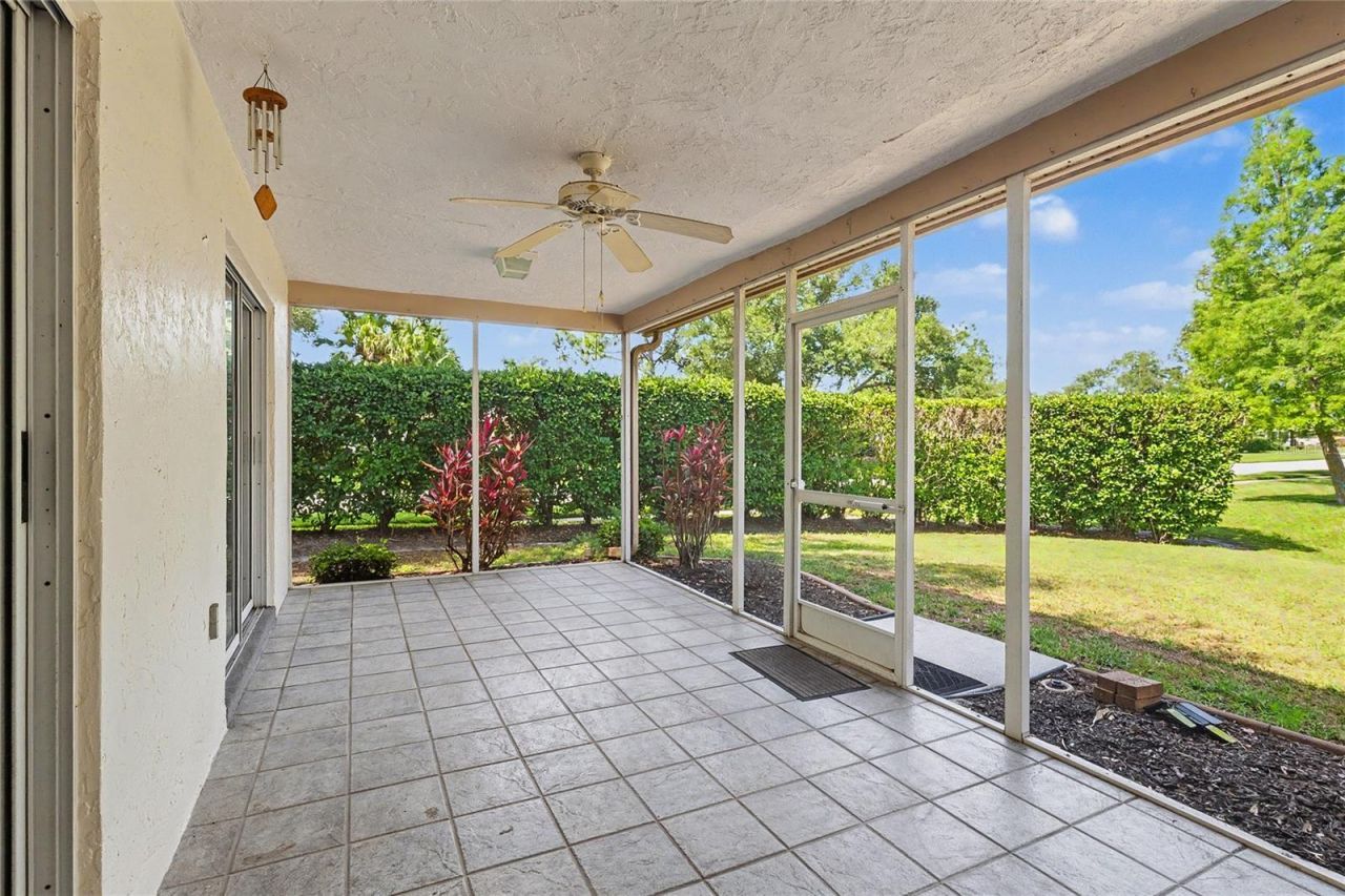 5657 29th Street Circle E, Bradenton, FL 34203 Photo