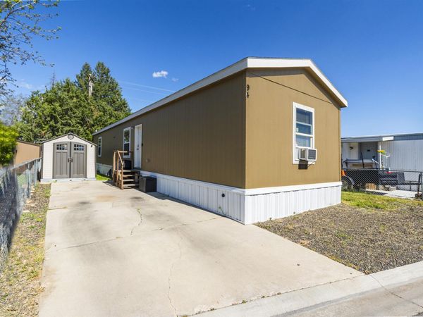 424 W Cherry, Meridian, ID 83642