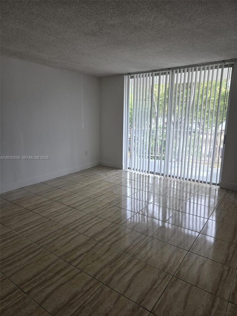 496 NW 165th St Rd , Unit D-210, Miami, FL 33169 Photo