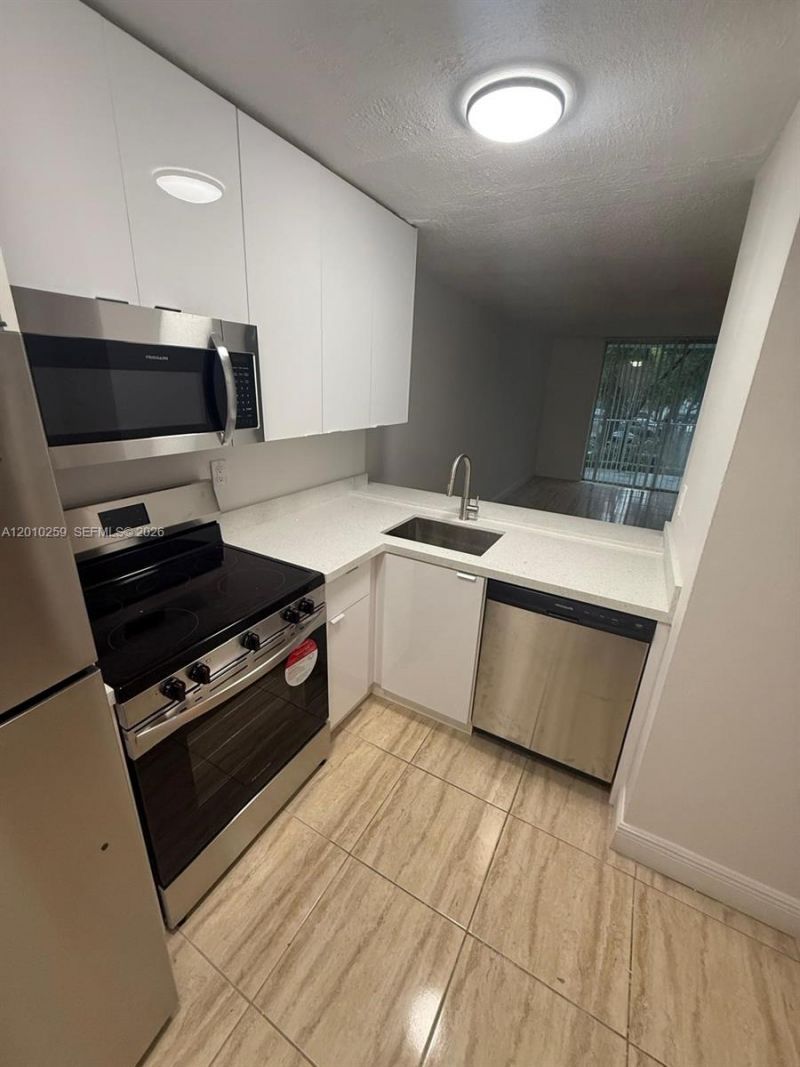 496 NW 165th St Rd , Unit D-210, Miami, FL 33169 Photo