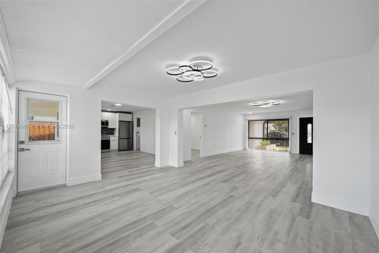10171 NW 24th St , Sunrise, FL 33322 Photo