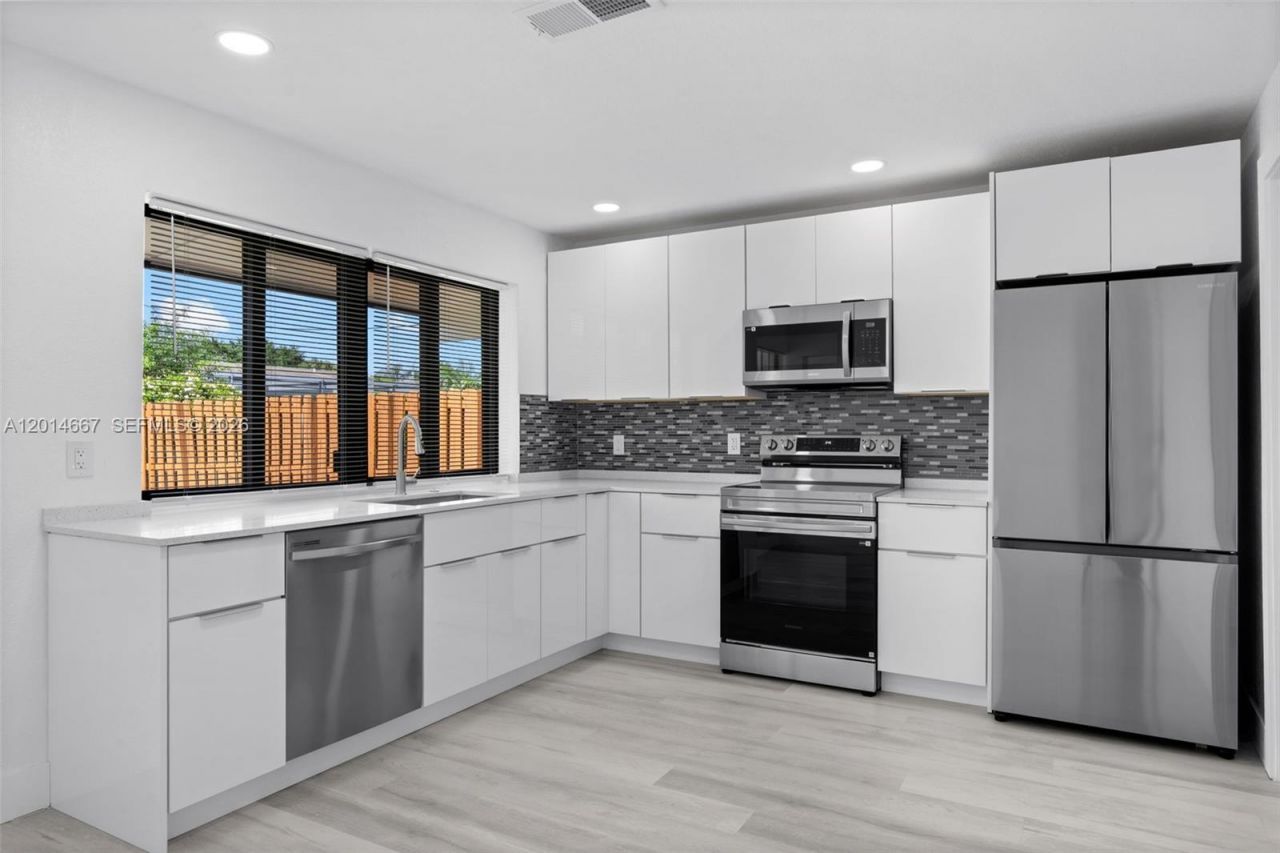 10171 NW 24th St , Sunrise, FL 33322 Photo