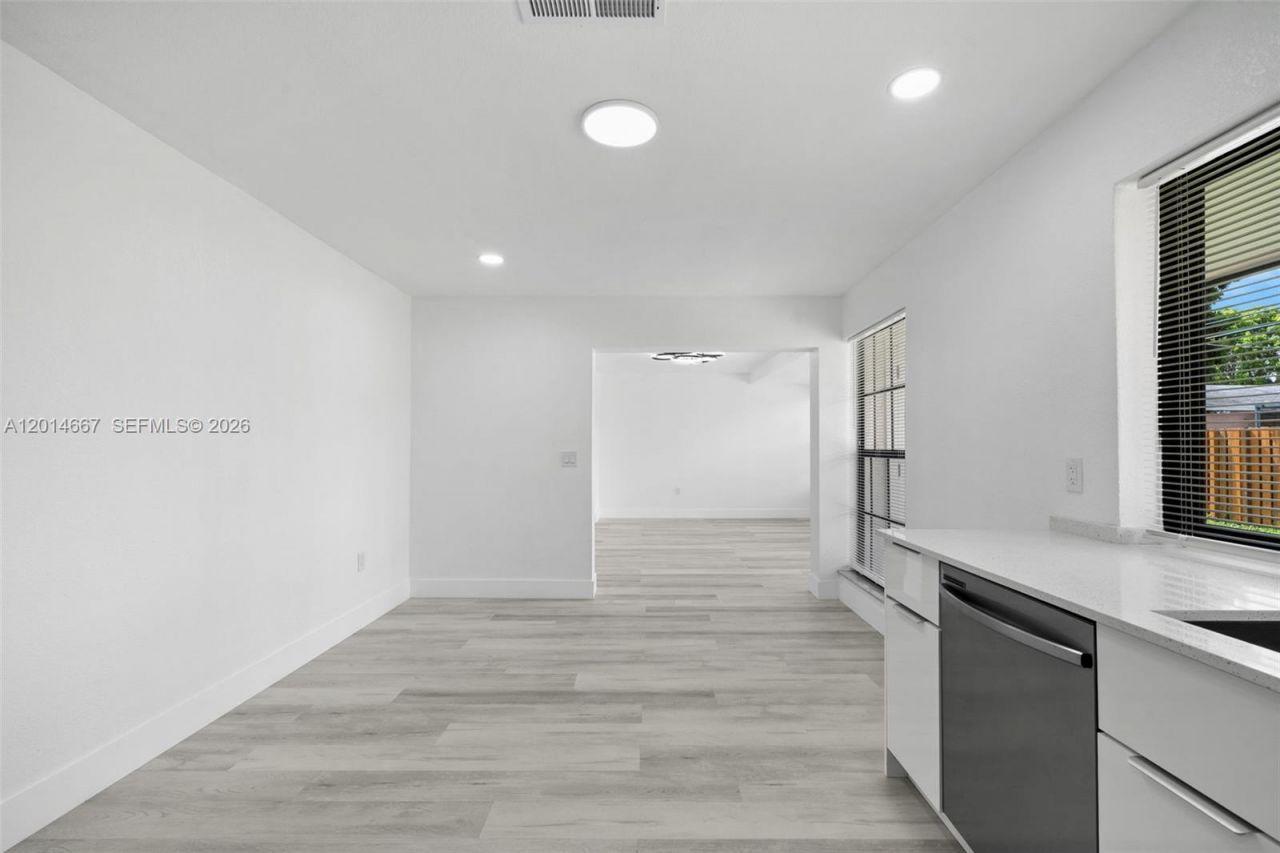10171 NW 24th St , Sunrise, FL 33322 Photo