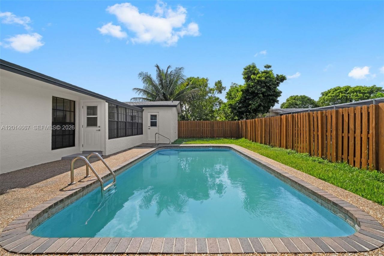 10171 NW 24th St , Sunrise, FL 33322 Photo