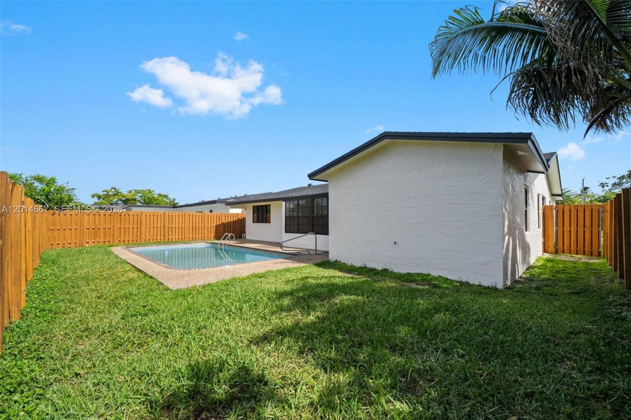 10171 NW 24th St , Sunrise, FL 33322 Photo