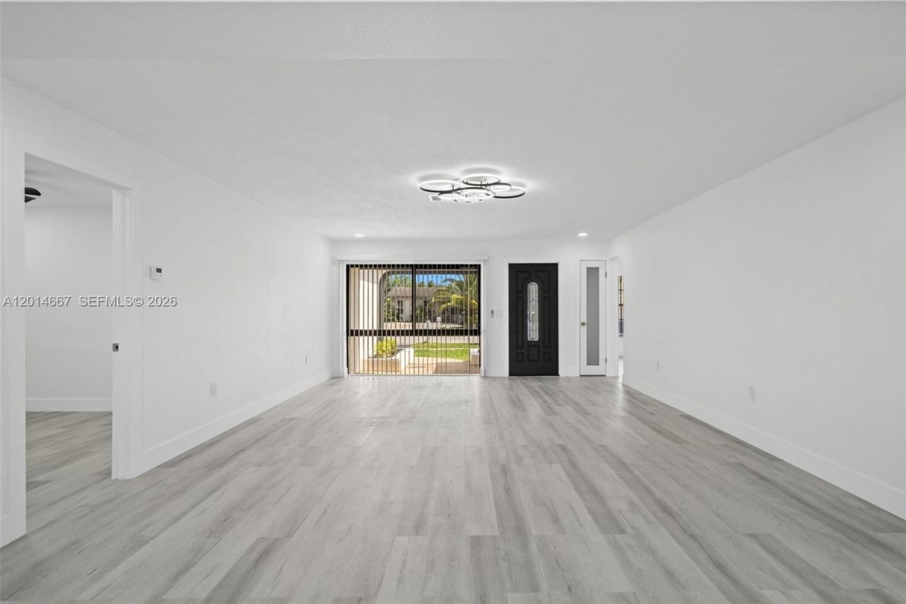 10171 NW 24th St , Sunrise, FL 33322 Photo