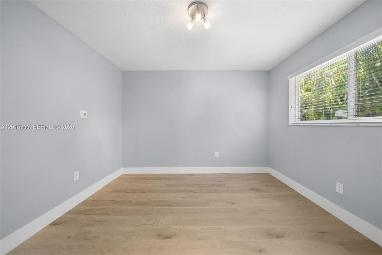 6330 SW 79th St , Unit 4, South Miami, FL 33143 Photo