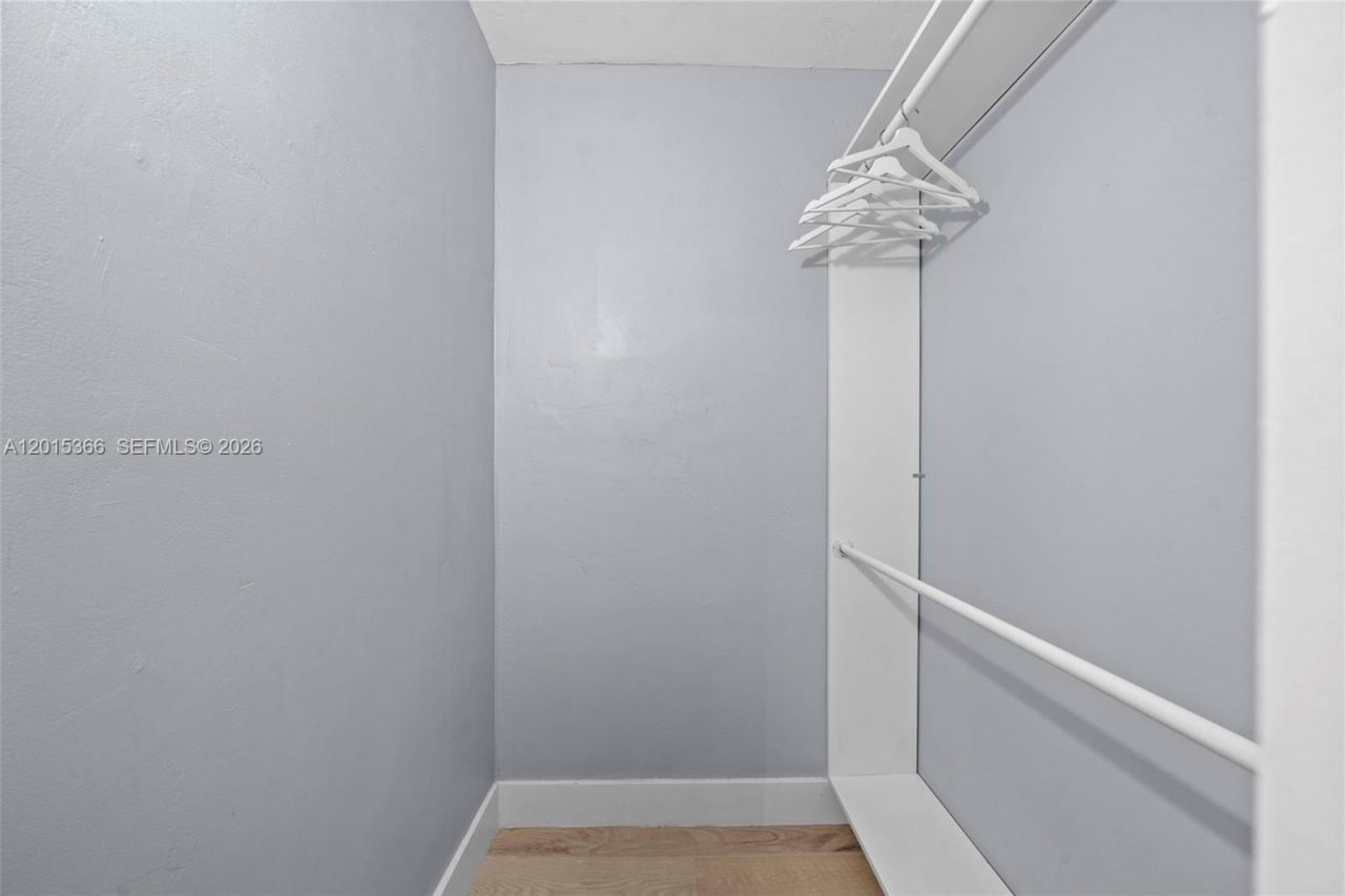 6330 SW 79th St , Unit 4, South Miami, FL 33143 Photo